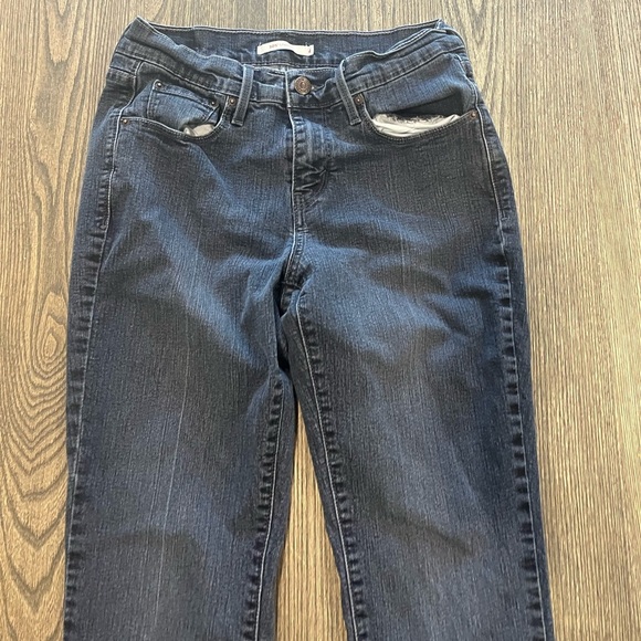 Levi's 505 Straight Leg Jeans Pockets Regular Fit Denim Dark Wash Size 4 Short - Picture 3 of 13